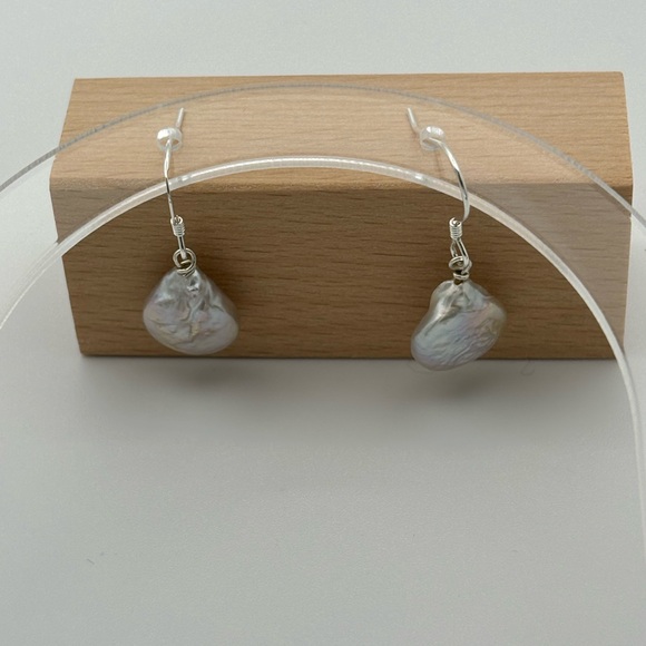 Freshwater earrings with sterling silver - Picture 1 of 2